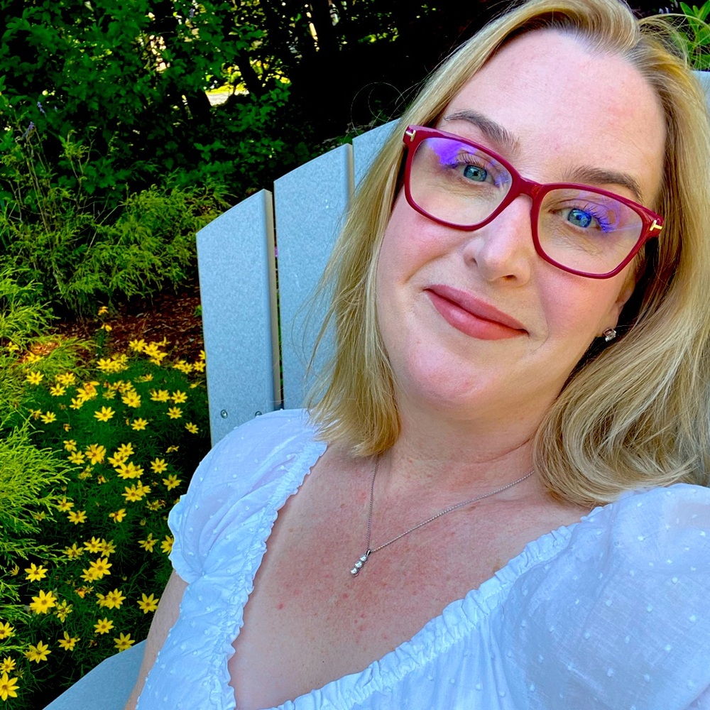 Meet your Posher, Amy